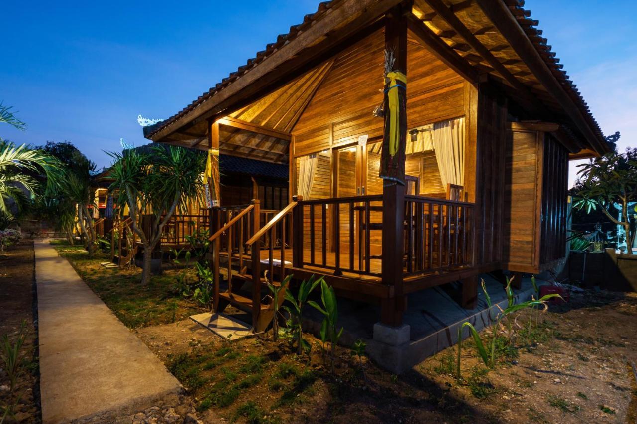 Hotel Gatri Hut Lembongan Exteriér fotografie