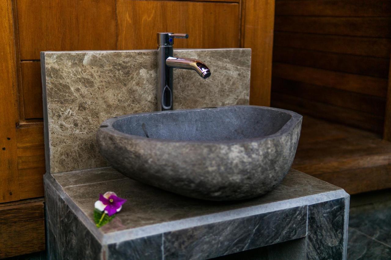 Hotel Gatri Hut Lembongan Exteriér fotografie